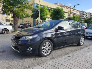 Toyota Auris 2014