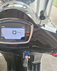 Piaggio Vespa GTS 300 2019 SUPER SPORT DIGITAL-thumb-7