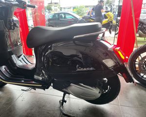 Piaggio Vespa GTS 300 2019 SUPER SPORT DIGITAL-thumb-10