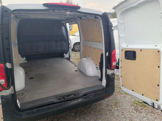 Mercedes-Benz Vito 2017 111CDi Long L2H1-thumb-10