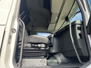 Volvo 2019 FH-13 460 EURO 6D-thumb-30
