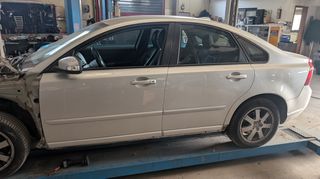 Volvo S40 2008-thumb-6