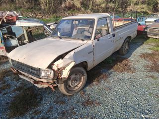 Toyota Hilux 1983 RN40-thumb-1