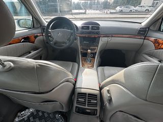 Mercedes-Benz E 200 2004 Auto Elegance • 1.800cc Βενζίνη • Δέρμα • Νέα Καδένα-thumb-18
