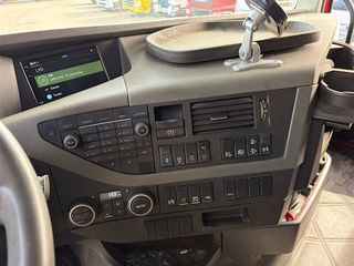 Volvo 2020 FH 500 6x2 Euro-6D-thumb-10