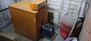 ΛΕΒΗΤΑΣ ΠΕΤΡΕΛΑΙΟΥ