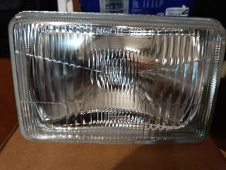 Προβολείς Nissan 720 4X2 &4X4