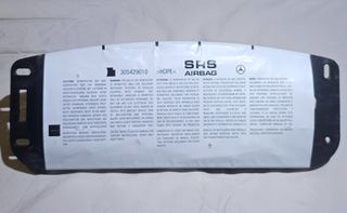 Είναι ένας αερόσακος συνοδηγού (passenger side airbag module) για αυτοκίνητο Mercedes-Benz C-Class (W204) ή E-Class Coupé (C207).