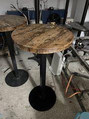 Στρογγυλό τραπεζάκι μπιστρό