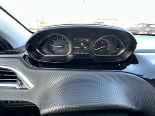 Peugeot 2008 2016 Peugeot 2008 1.2 VTi Allure Αυτόματο NAVI  PANORAMA-thumb-15