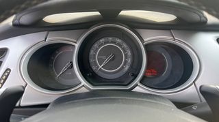 Citroen C3 2013 1.4 HDI 70HP-thumb-16
