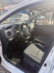 Toyota Yaris 2016-thumb-8