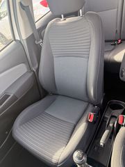 Toyota Yaris 2016-thumb-15