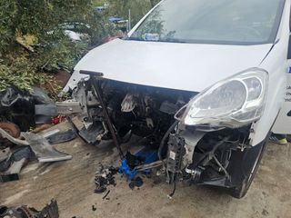 Πωλείται Peugeot partner-thumb-1