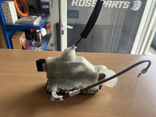 Corsa F/Peugeot 208 ‘19-23 κλειδαριά εμπρός αριστερή 6PIN PSA292850/16944412