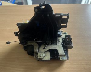Seat/Skoda/VW κλειδαριά εμπρός δεξιά 2PIN 3B1837016