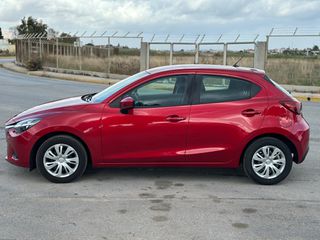 Mazda 2 2017 Center-Line-thumb-7