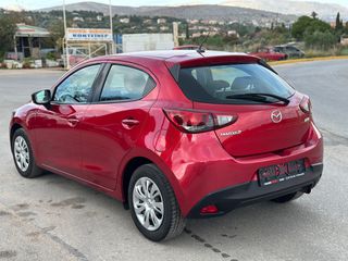 Mazda 2 2017 Center-Line-thumb-8