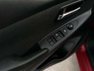 Mazda 2 2017 Center-Line-thumb-16