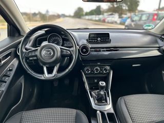 Mazda 2 2017 Center-Line-thumb-21