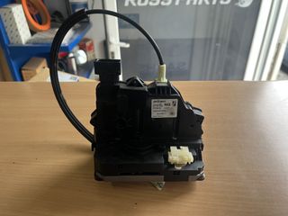 Opel Corsa E ‘15-19 κλειδαριά εμπρός δεξιά 13431840 6PIN