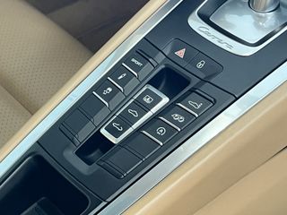 Porsche 911 2012 991 CARRERA-thumb-27