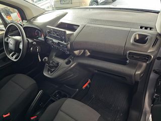Toyota PROACE CITY 2020 Από γενικό service Toyota-thumb-12