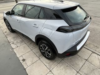 Peugeot 2008 2025 1.2 Puretech 100 Style-thumb-5