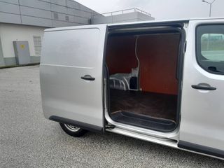 Κλούβα Toyota 2018 PROACE <DANOS CARS> 1.6 DIESEL ΑΡΙΣΤΟ-thumb-8
