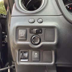 Nissan Note 2015-thumb-16