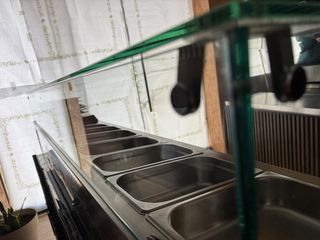 Επιτραπέζιο ψυγείο Βιτρίνα με 8 Θέσεων