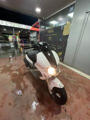 Gilera Runner 125 ST 2011 RUNNER 125 ST