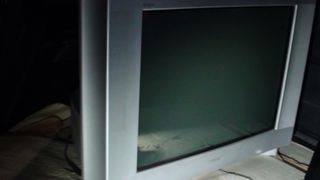 Sony Trinitron Wega μεταχειρισμένη τηλεόραση 100 Hz για retro gaming
