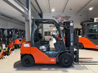 Toyota 2012 02-8FDF25