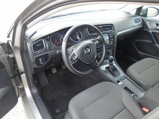 Volkswagen Golf 2020 1.6 TDI BLUEMOTION-thumb-9