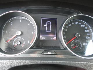 Volkswagen Golf 2020 1.6 TDI BLUEMOTION-thumb-10