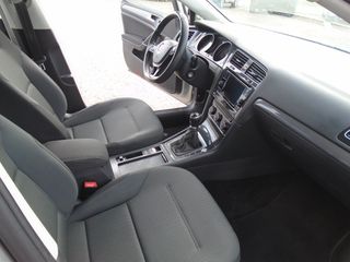 Volkswagen Golf 2020 1.6 TDI BLUEMOTION-thumb-15