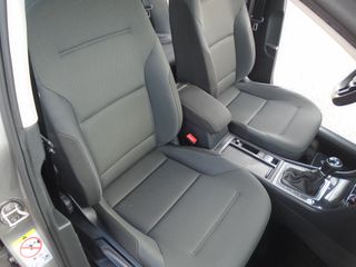 Volkswagen Golf 2020 1.6 TDI BLUEMOTION-thumb-17