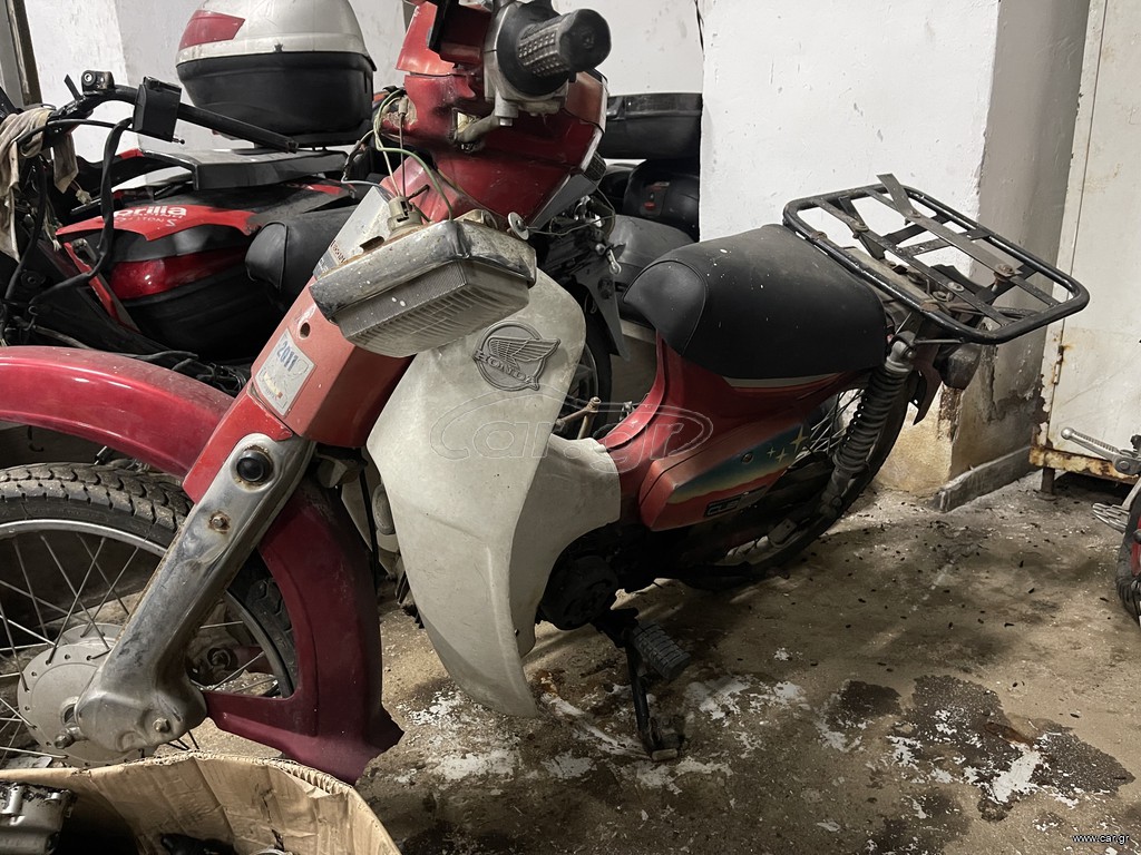 honda C90
