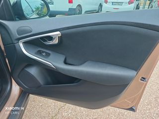 Volvo V40 Cross Country 2015 MOMENTUM Ελληνικής Αντιπροσωπείας-thumb-24