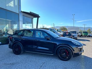 Porsche Cayenne 2016-thumb-2