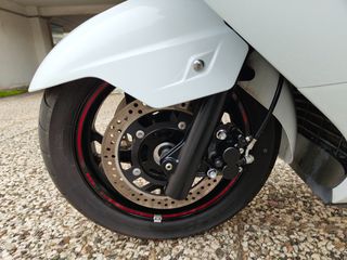 Suzuki Burgman 400 2015 ABS-thumb-10