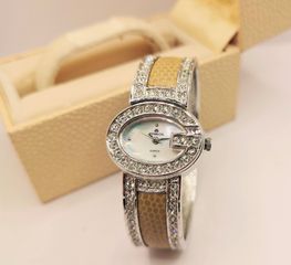 VINTAGE SYMBOL MOTHER-OF-PEARL & DIAMOND SILVER WATCH QUARTZ Α9536 ΤΙΜΗ 75 ΕΥΡΩ