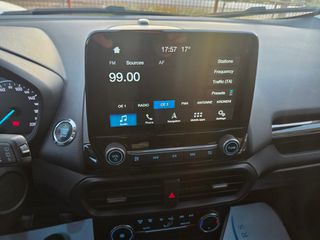 Ford EcoSport 2018 ST-Line-thumb-12