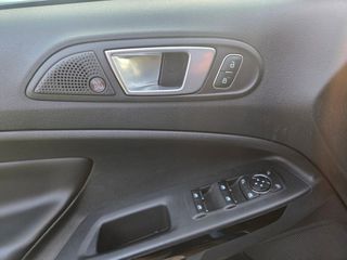 Ford EcoSport 2018 ST-Line-thumb-19