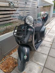 Piaggio Vespa GTS 250 2010