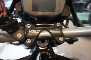 Moto Guzzi V 85 2022 MG V85 GUARDIA D'ONORE-thumb-27