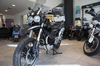 Moto Guzzi V 85 2022 MG V85 GUARDIA D'ONORE-thumb-32