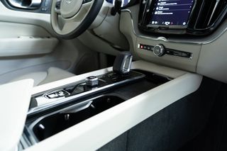 Volvo XC 60 2023 ΕΛΛΗΝΙΚΟ/ T6 / PLUS DARK EDITION/ PANORAMA-thumb-46