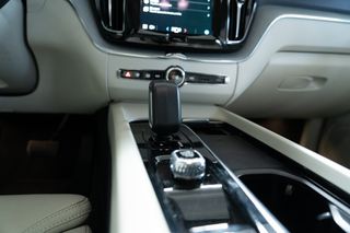 Volvo XC 60 2023 ΕΛΛΗΝΙΚΟ/ T6 / PLUS DARK EDITION/ PANORAMA-thumb-52